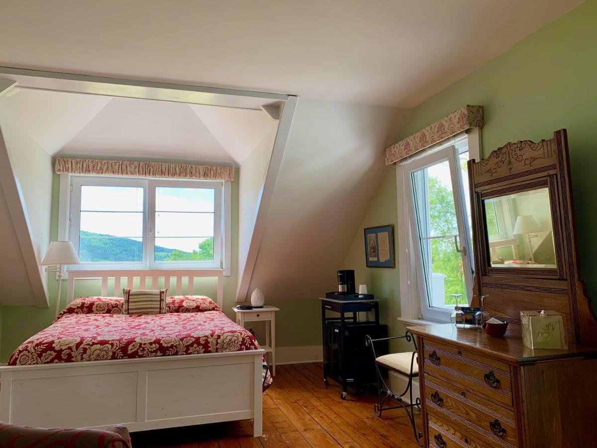 Broadwater Inn & Cottages Baddeck Inlet Eksteriør billede