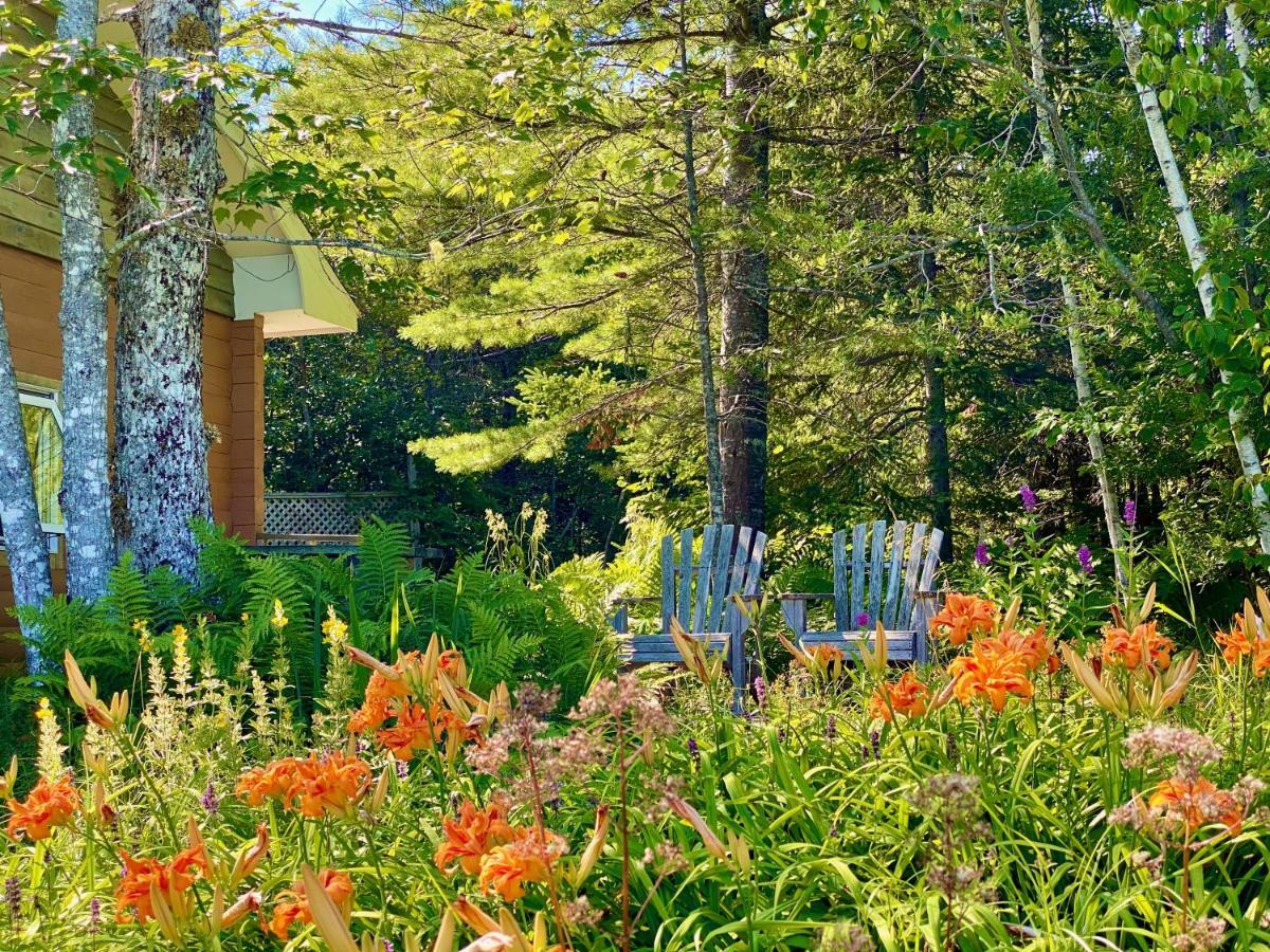 Broadwater Inn & Cottages Baddeck Inlet Eksteriør billede